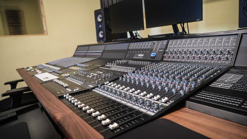 Audient ASP8024|HE ‘a great fit’ for New Puerto Rico University Studio